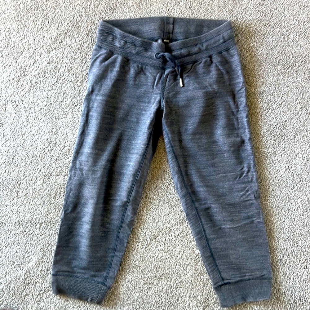 Lululemon Cropped Jogger